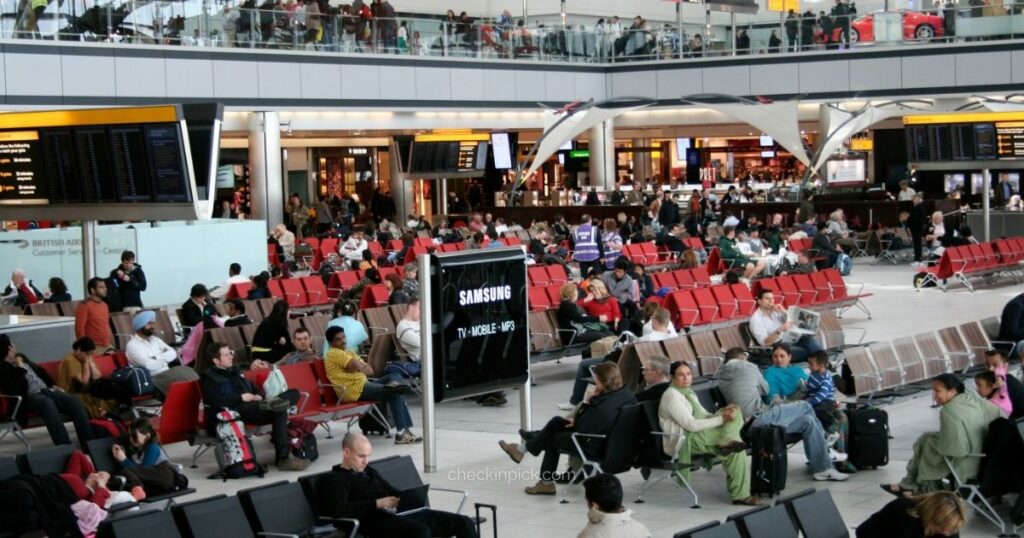 Heathrow Airport luggage storage service