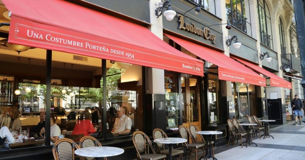 a café in London