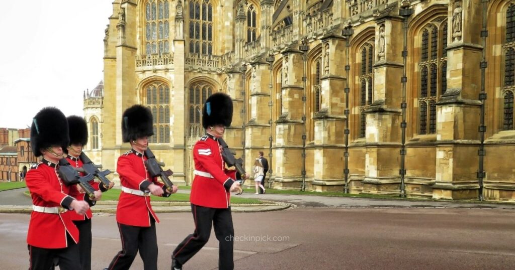 Watching the Changing of the Guard ceremony at Buckingham Palace