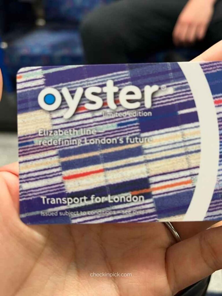 Elizabeth line limited edition Oyster card, a collectible option for London Tube payment