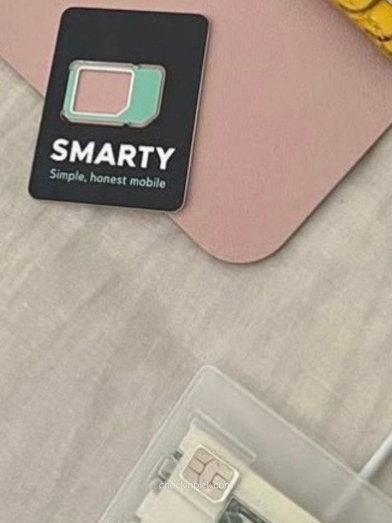 Smarty SIM card with a SIM card holder and SIM ejector tool