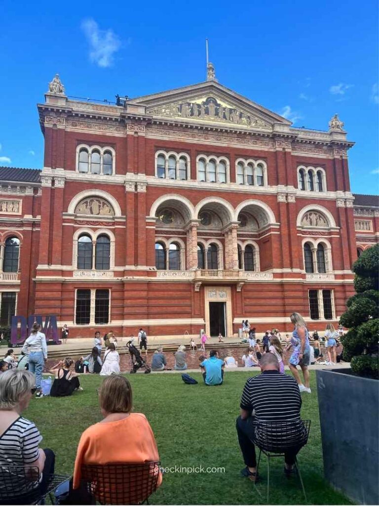 Courtyard at the Victoria and Albert Museum in London